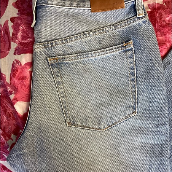J. Crew Light Blue Distressed Slouchy Boyfriend Jeans 29P - Picture 2 of 9